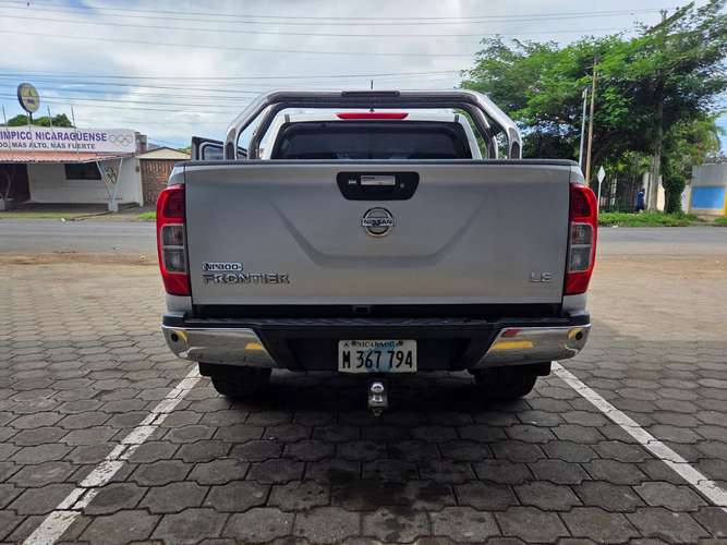 SE VENDE NISSAN FRONTIER NP300 LE 4X2
