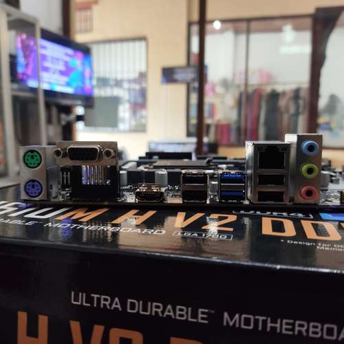 Tarjeta Madre Gigabyte H610M-V2 - Imagen 3