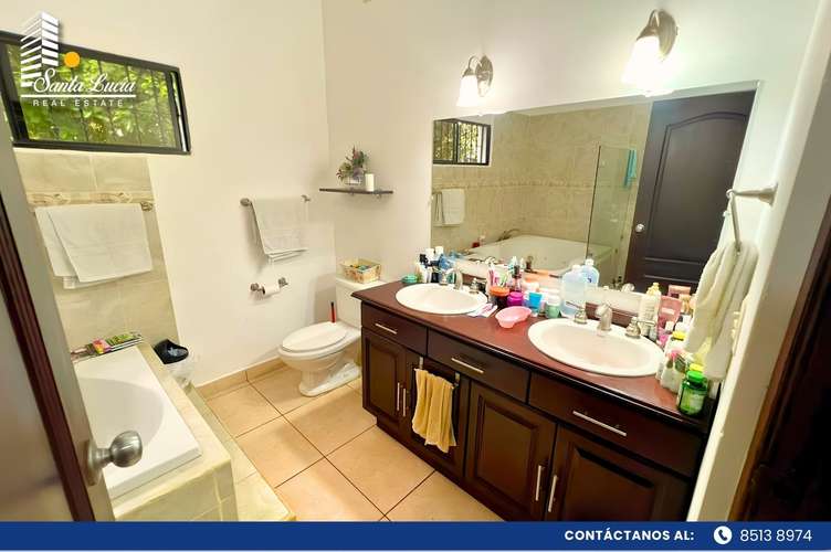  Casa Colonial en Venta en Carretera Surb- LL  - Imagen 14