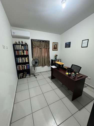  Beautiful "Pamplona Style" Furnished House for Rent!  - Imagen 5