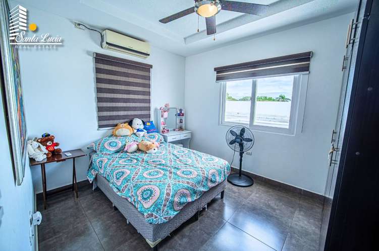  Casa Moderna en Venta en Las Colinas  - LL - Imagen 12