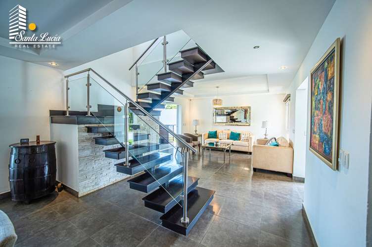  Casa Moderna en Venta en Las Colinas  - LL - Imagen 7