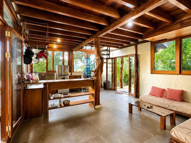 La Casa de Matán – Jungle Retreat in Escamequita
