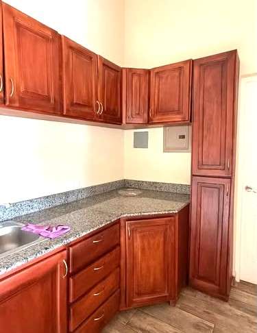 EM-Renta de apartamento Semiamoblado en km 14 Carretera Masaya - Imagen 7