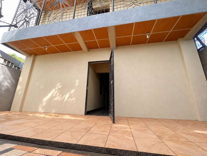 AC-EDIFICIO COMERCIAL EN VENTA DE 4 NIVELES EN BARRIO LA FUENTE, MANAGUA - Imagen 5