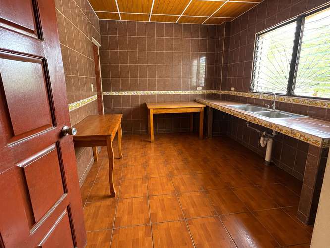 AC-EDIFICIO COMERCIAL EN VENTA DE 4 NIVELES EN BARRIO LA FUENTE, MANAGUA - Imagen 15