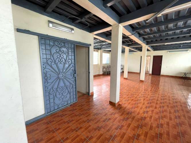 AC-EDIFICIO COMERCIAL EN VENTA DE 4 NIVELES EN BARRIO LA FUENTE, MANAGUA - Imagen 11