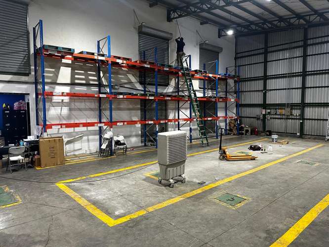 AM- RENTO  amplia Bodega en Montoya