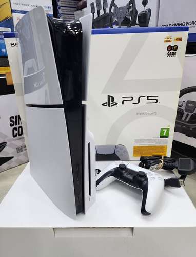 PlayStation 5 (PS5) Disc Edition