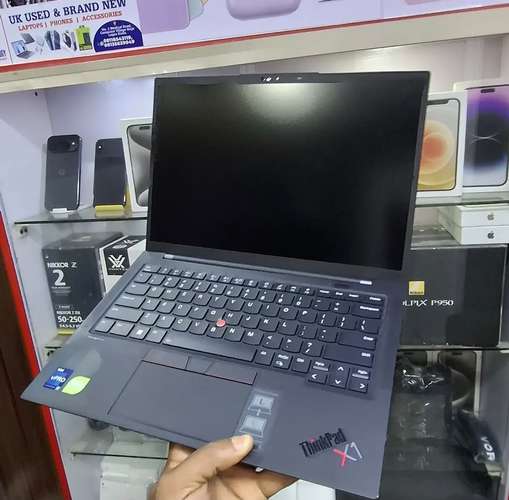 Lenovo ThinkPad X1 Carbon Gen 11 (i7 | 16GB RAM | 1TB SSD)  - Imagen 1