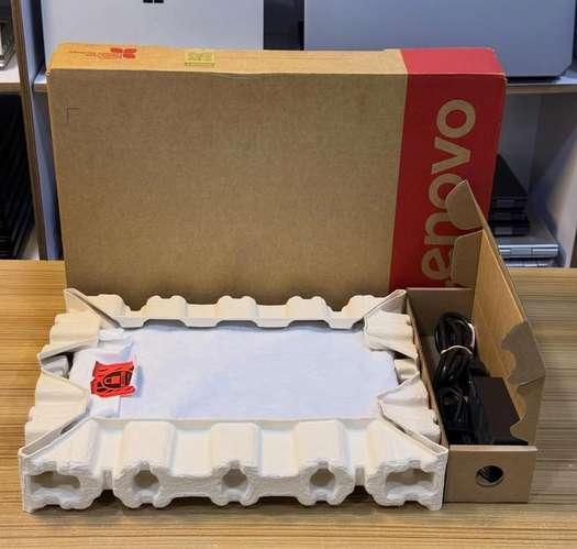 Lenovo ThinkPad X1 Carbon Gen 11 (i7 | 16GB RAM | 1TB SSD)  - Imagen 3
