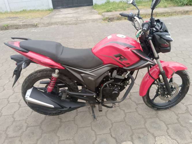 Vendo moto AKT Evo r3 año 2025  - Imagen 4