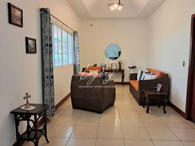 LLD-En Venta Casa en Zona Residencial de Veracruz!@ - Imagen 3