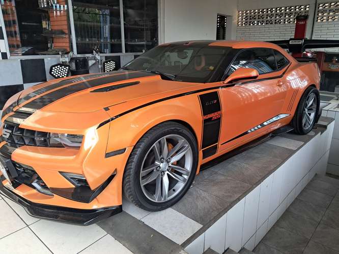 Vendo precio misil camaro v8 en excelentes condiciones difícil de encontrar otro en su estado kilometraje bajo.