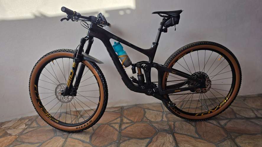 Giant Reign doble suspensión Full Carbono Talla S/M