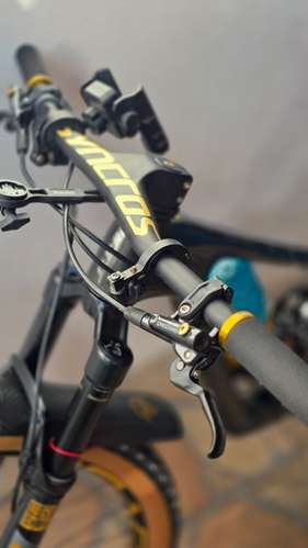 Giant Reign doble suspensión Full Carbono Talla S/M