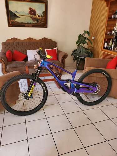 Cannondale Jekyll Carbono Doble Suspensión Dunhill y Enduro Talla L