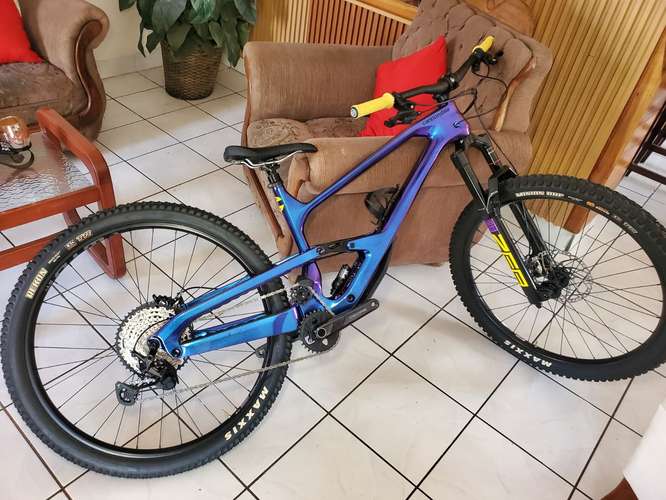 Cannondale Jekyll Carbono Doble Suspensión Dunhill y Enduro Talla L
