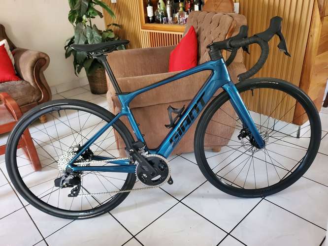 Giant Defy Advanced E+ Carbono Con asistencia eléctrica 
