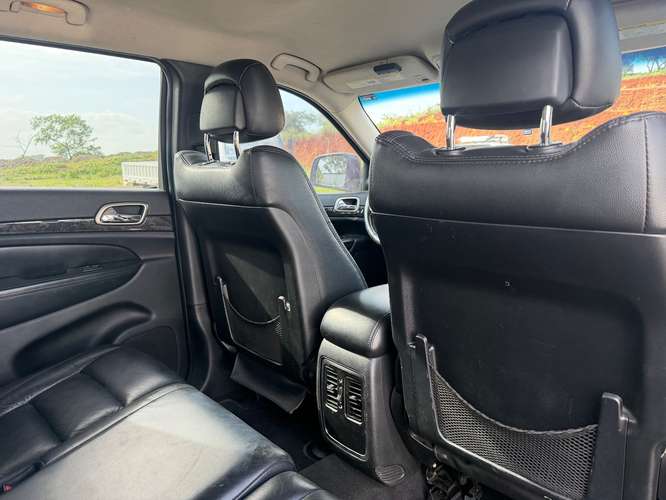 Jeep Grand Cherokee 2011 Full Automatic (Comprado en Auto star)