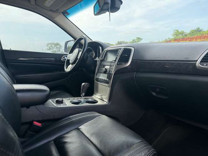 Jeep Grand Cherokee 2011 Full Automatic (Comprado en Auto star)