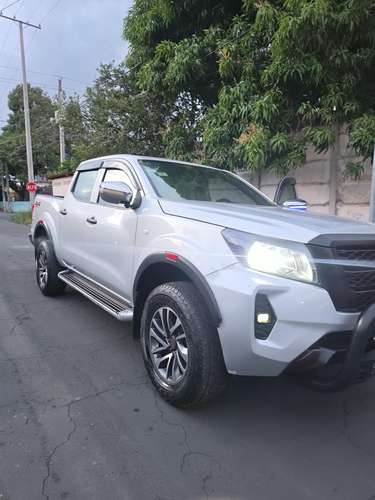 Vendo Nissan NP 300 2022 