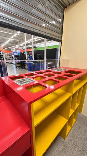  ¡Mobiliario comercial en venta!