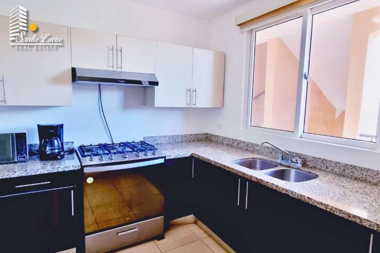  Apartamento Amueblado en Renta en Las Colinas - LL 