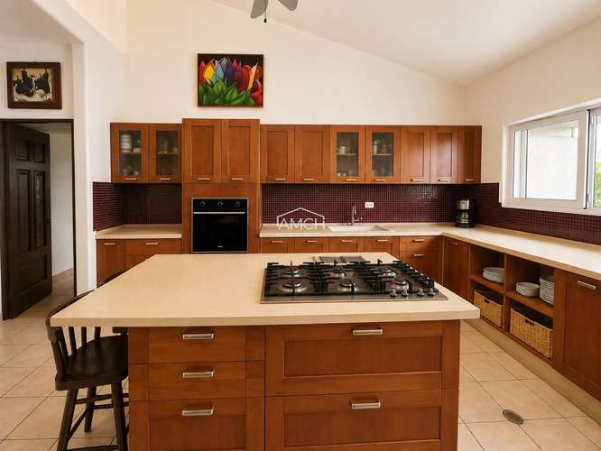 AM-Hermosa Casa en Venta en Santo Domingo - Imagen 14