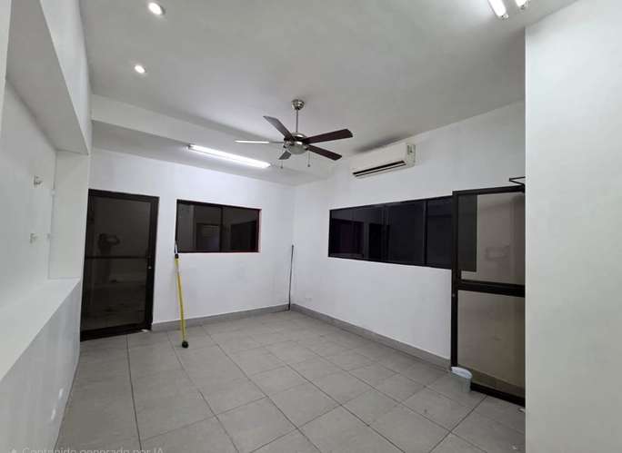 OA- Oficina en renta en Colonia Centroamérica | 35 m² – US$700 todo incluido