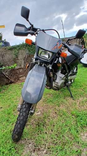 SUZUKI DR650SE