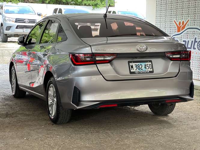 Toyota Yaris año 2024  - Imagen 4