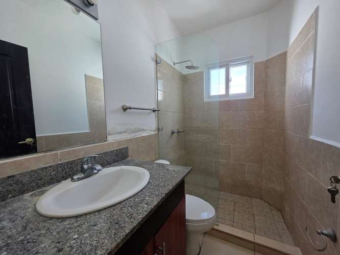 FH | Casa en Renta | Condominio en Las Colinas - Imagen 10