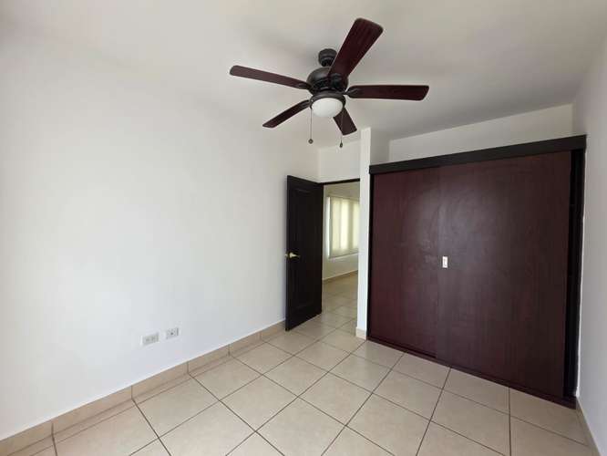 FH | Casa en Renta | Condominio en Las Colinas - Imagen 13