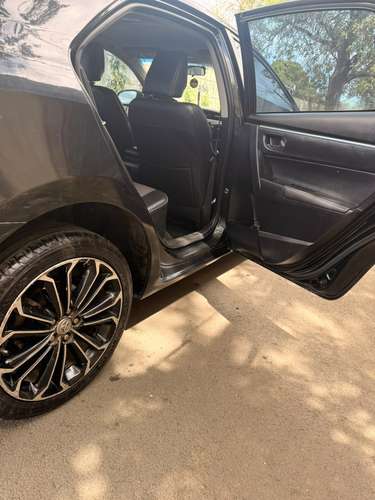 vehiculo toyota corolla año 2016 - Imagen 9
