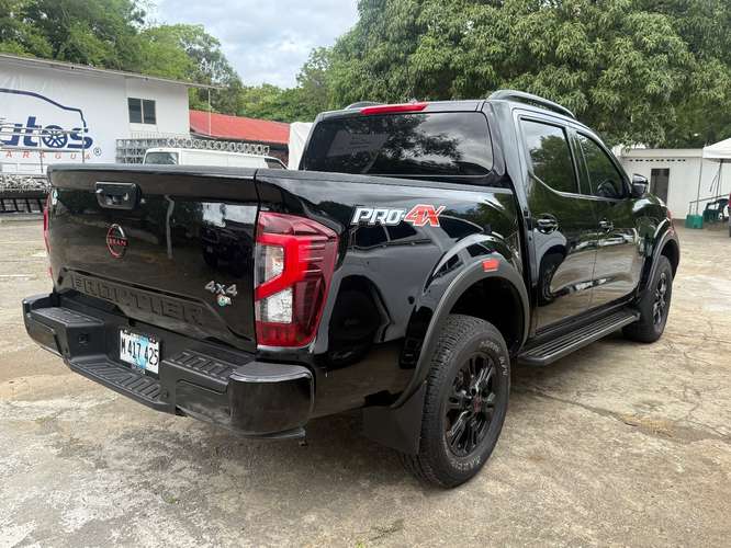 NISSAN NP300 FRONTIER PRO 4X AÑO 2025 - Imagen 3