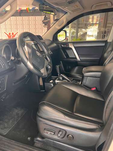 TOYOTA LAND CRUISER PRADO TXL AÑO 2015 - Imagen 5