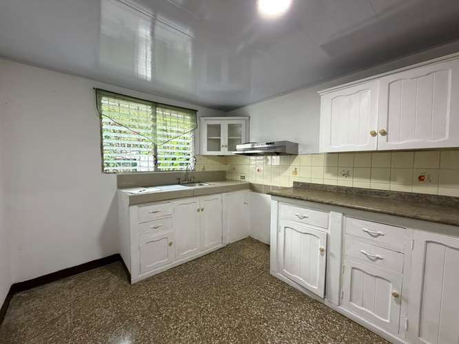  CASA EN RENTA EN REPARTO SAN JUAN,MANAGUA | US$1,500/MES | AGENDA TU VISITA - Imagen 15