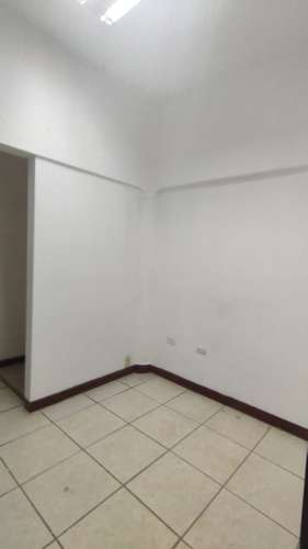 AP- RENTO ofibodega en Los Robles