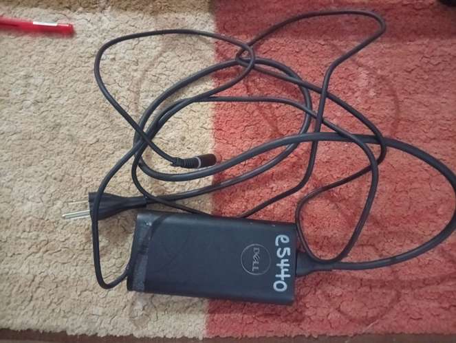 Súper combo profesional para trabajo laptop Dell, cámara, Logitech, escritorio y alfombra  - Imagen 5