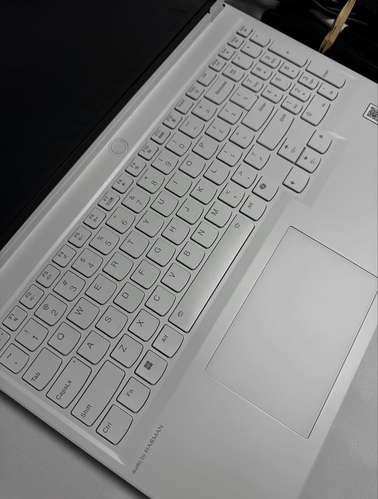 Lenovo ThinkPad X1 Carbon Gen 14 Aura Edition – Nueva y Sellada - Imagen 3