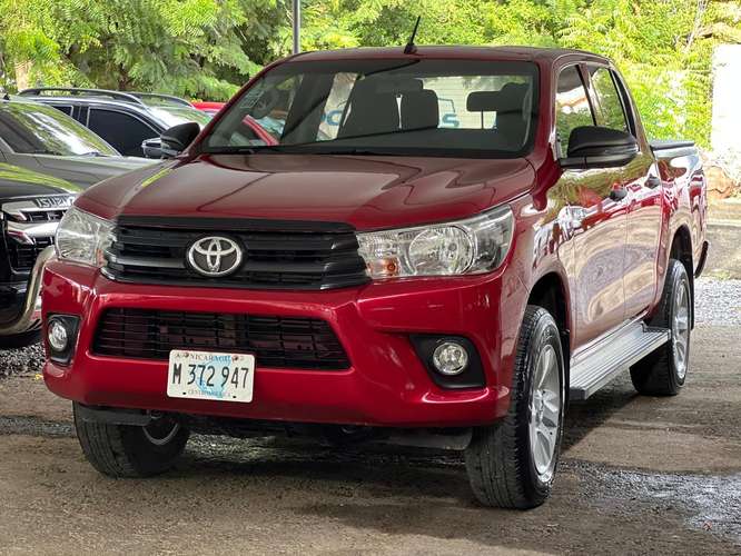 TOYOTA HILUX AÑO 2023 - Imagen 2