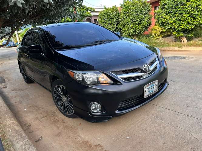 Vendo Mi corolla 2013 - Imagen 2