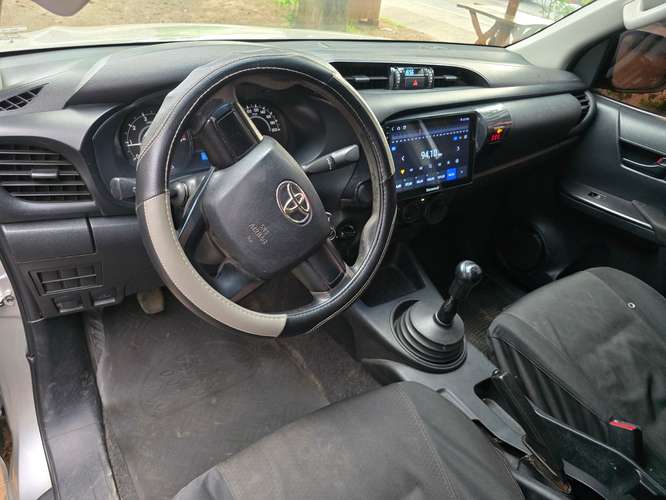 TOYOTA HILUX 2.5 4X4  - Imagen 4