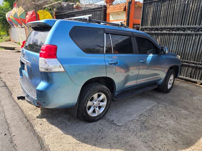 TOYOTA LAND CRUISER PRADO 5L - Imagen 2