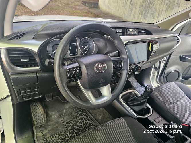 Venso toyota hilux sr intermedia 4x4 año 2025 mecaniac 