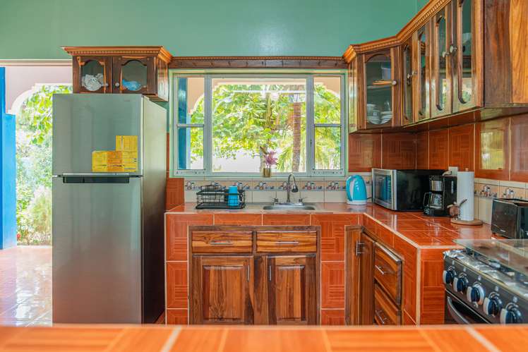 Oceanfront Home for Sale in Playa Masachapa, Nicaragua - Imagen 13
