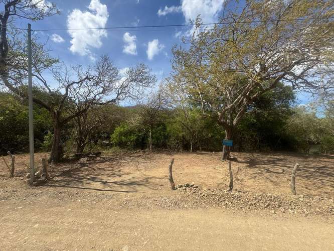Unique Lot Near the Sand - Imagen 10