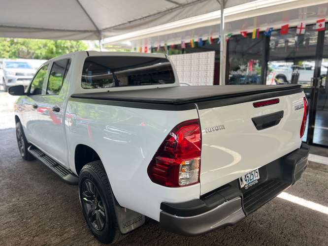 TOYOTA HILUX AÑO 2026 - Imagen 3