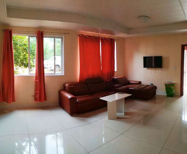 Alquilo apartamento amueblado en Los Robles  - Imagen 2